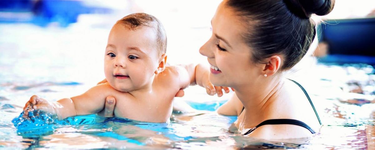 Szkoła pływania niemowląt Toruń - Logafit kursy pływania dla małych dzieci